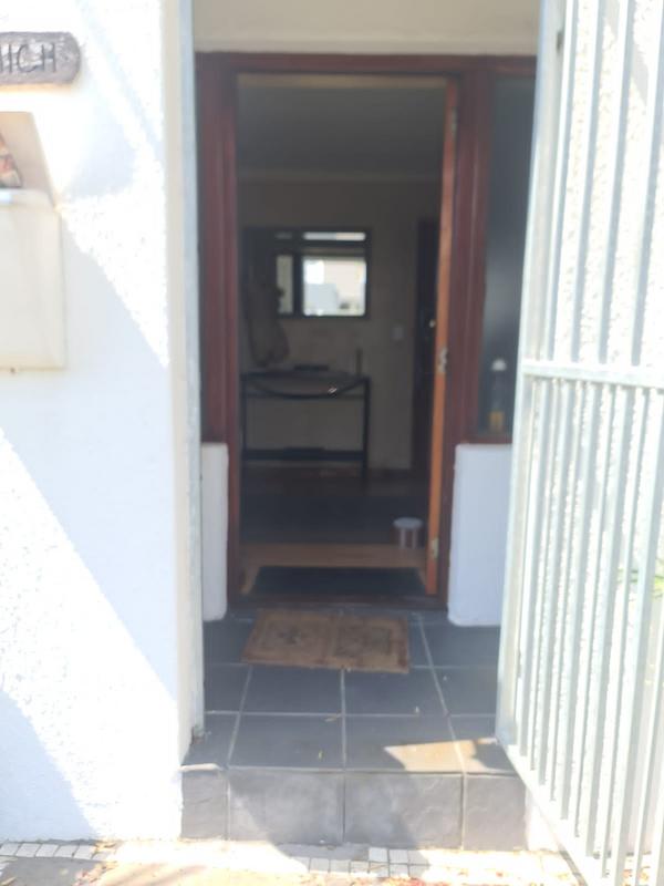 2 Bedroom Property for Sale in Rugby Western Cape